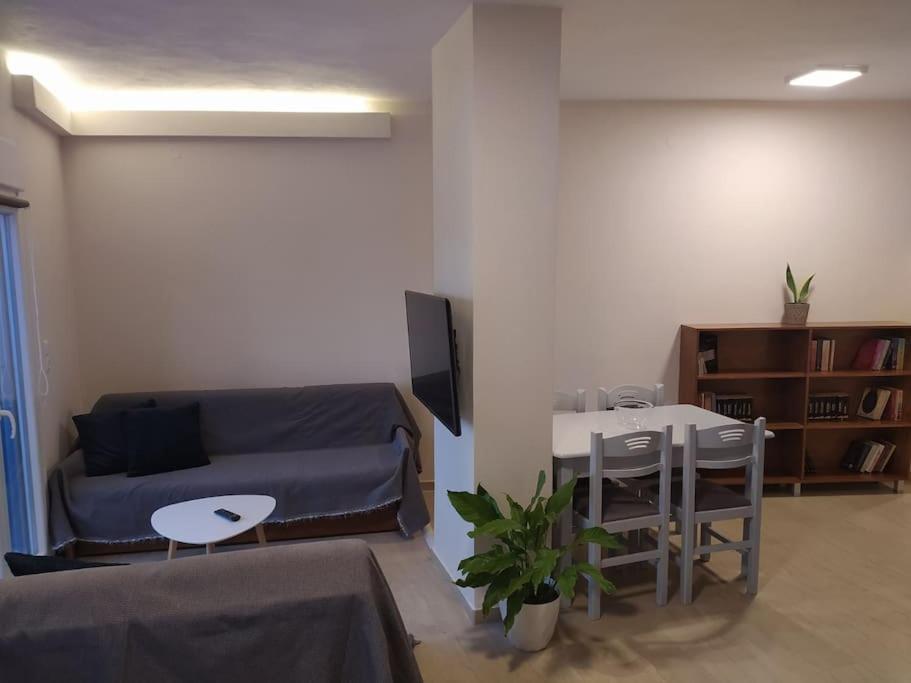 Parkview Central Apartment - Xanthi Exterior photo
